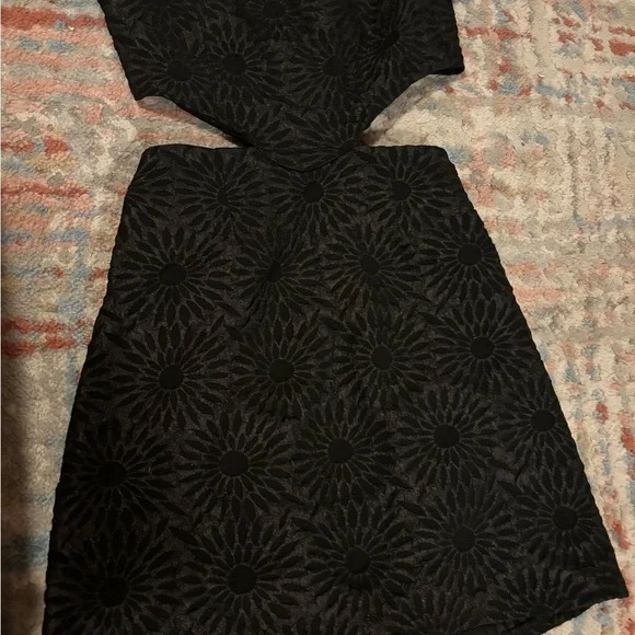 Princess Polly Naomi cut out mini dress -size 4 never worn homecoming dr… - Picture 3 of 4